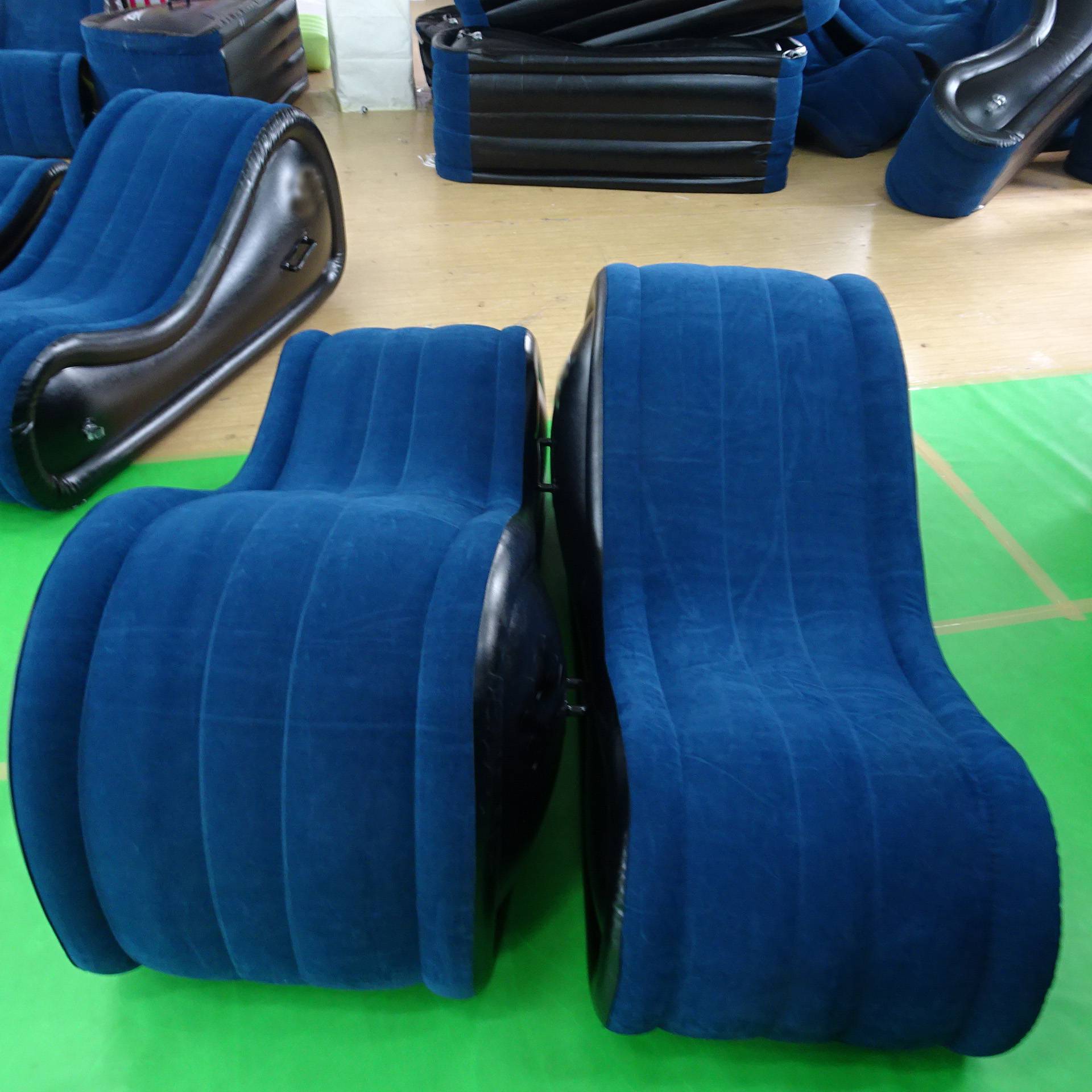 Customised 3-Seat Inflatable PVC Flocking Furniture Couch Air Sexy Sofa For Indoor