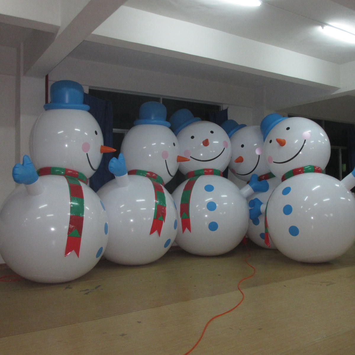 Customised Inflatable PVC Christmas Snowman For Holiday Party Yard Lawn Party Garden Patio