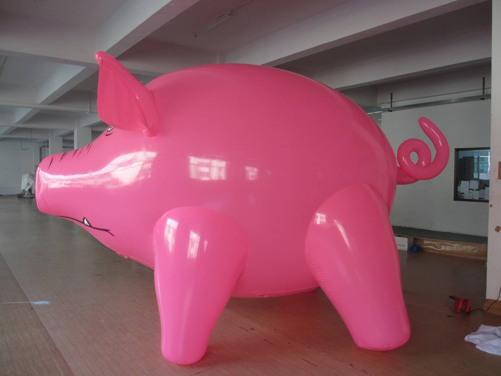Customised 10Ft Long Giant Large PVC Sealed Helium Pig For Advertising, Trade Showiing
