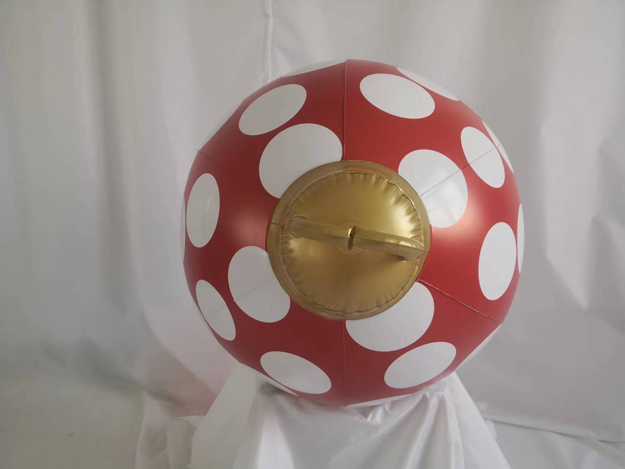 Customised Inflatable Red With White Dots Of Chistmas Decorations Ornament Ball