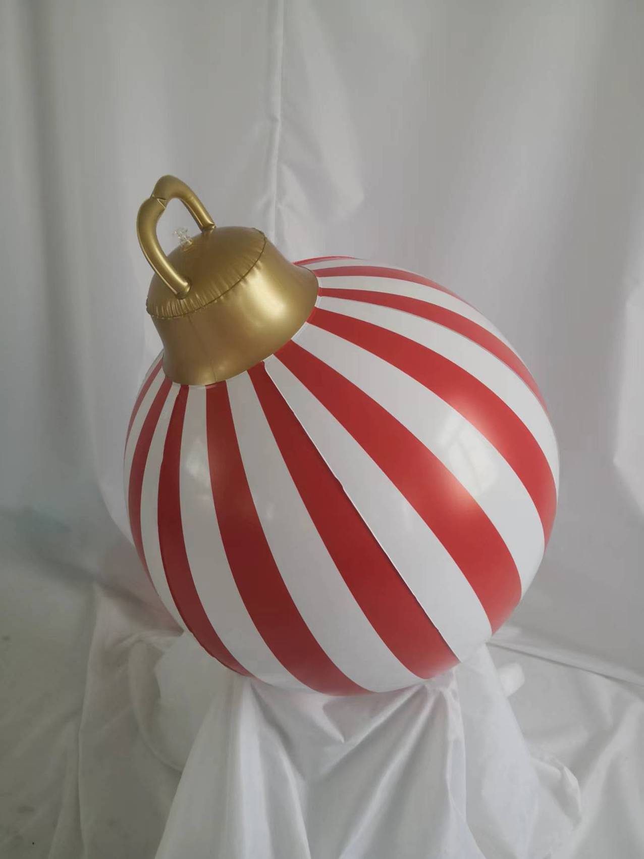 Customised Light Up Inflatable White With Res Stripes Chistmas Ornament Ball