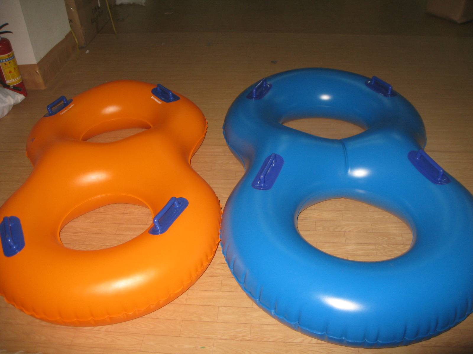 Customised 120CM Dia Inflatable Wheel Ring With 2 Handles Without Inner Ring For Beach,Pool Funning