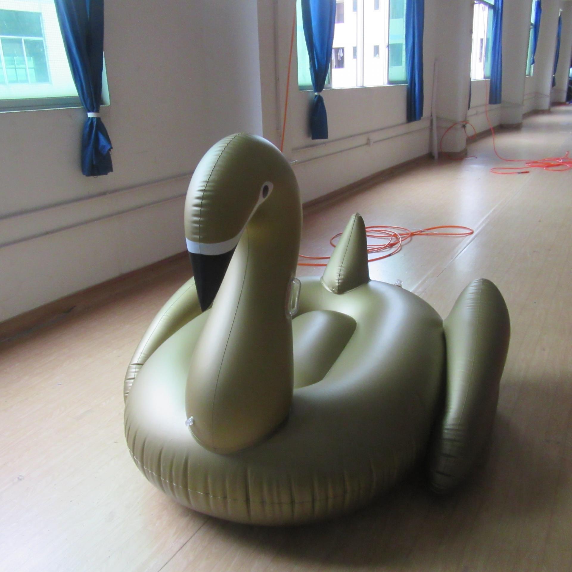 Customised Inflatable Gold Swan Swimming Pool Floating Animal Rider With Durable Handles Decorations