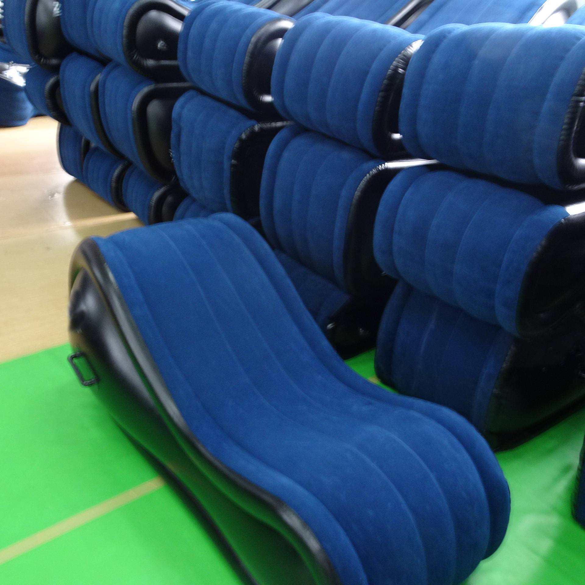 Customised 3-Seat Inflatable PVC Flocking Furniture Couch Air Sexy Sofa For Indoor