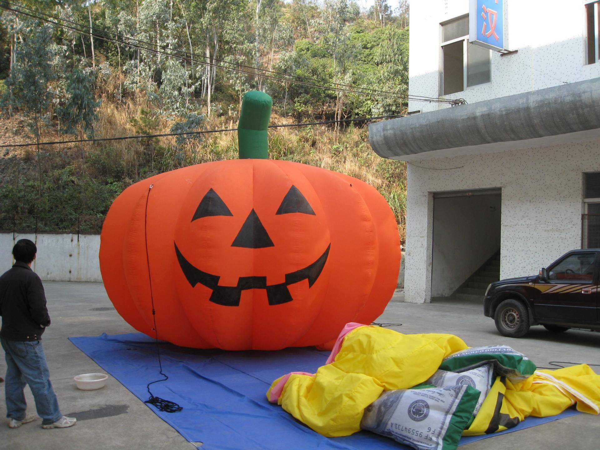 Customised Halloween Inflatables Decorations Cold Air Pumpkin Fruits Outdoor Indoor