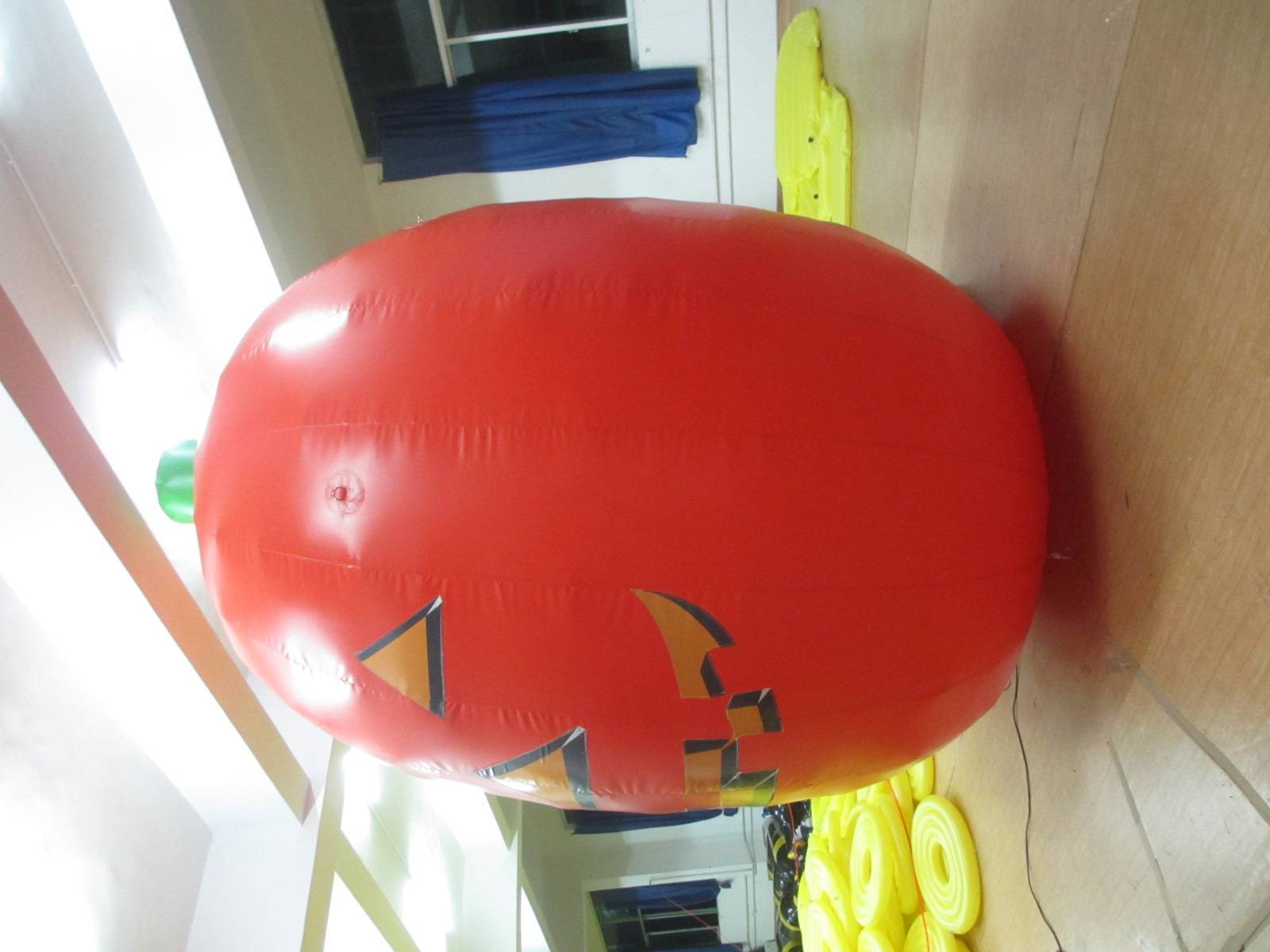 Customised Cold Air Inflatable Pumpkin Balloon Built-In For Holiday Party Yard Lawn Party Garden