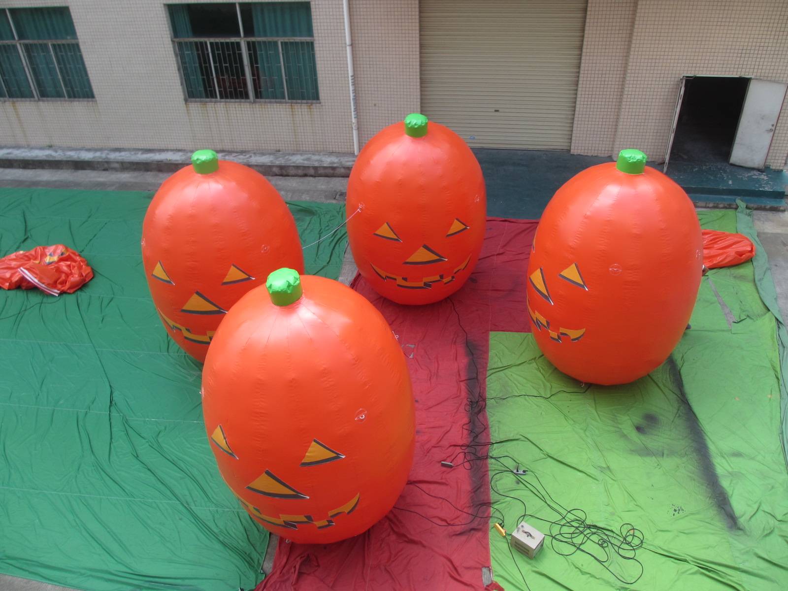 Customised Cold Air Inflatable Pumpkin Balloon Built-In For Holiday Party Yard Lawn Party Garden