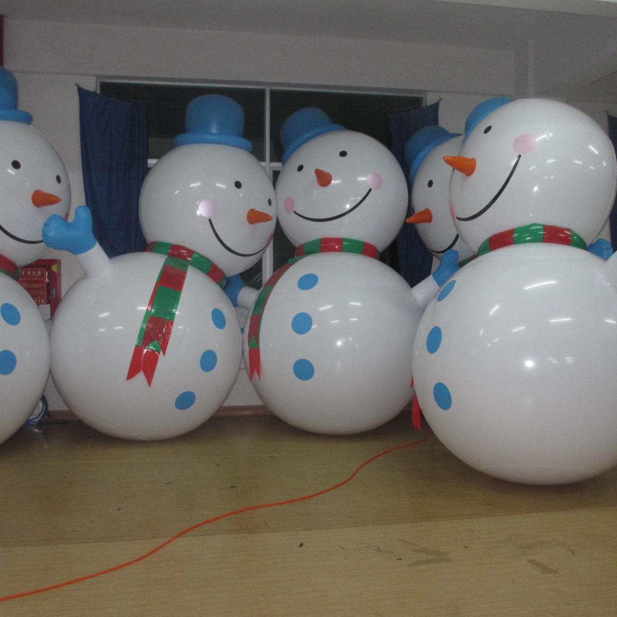 Customised Inflatable PVC Christmas Snowman For Holiday Party Yard Lawn Party Garden Patio