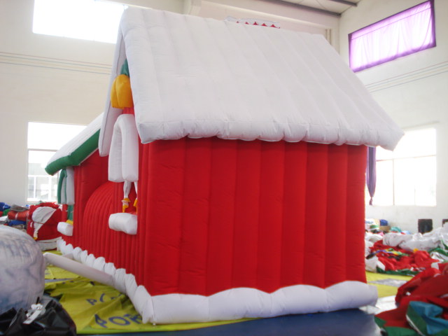 Customised Inflatable Cold Air Santa And House Bouncer Yard Decorations Bouncing