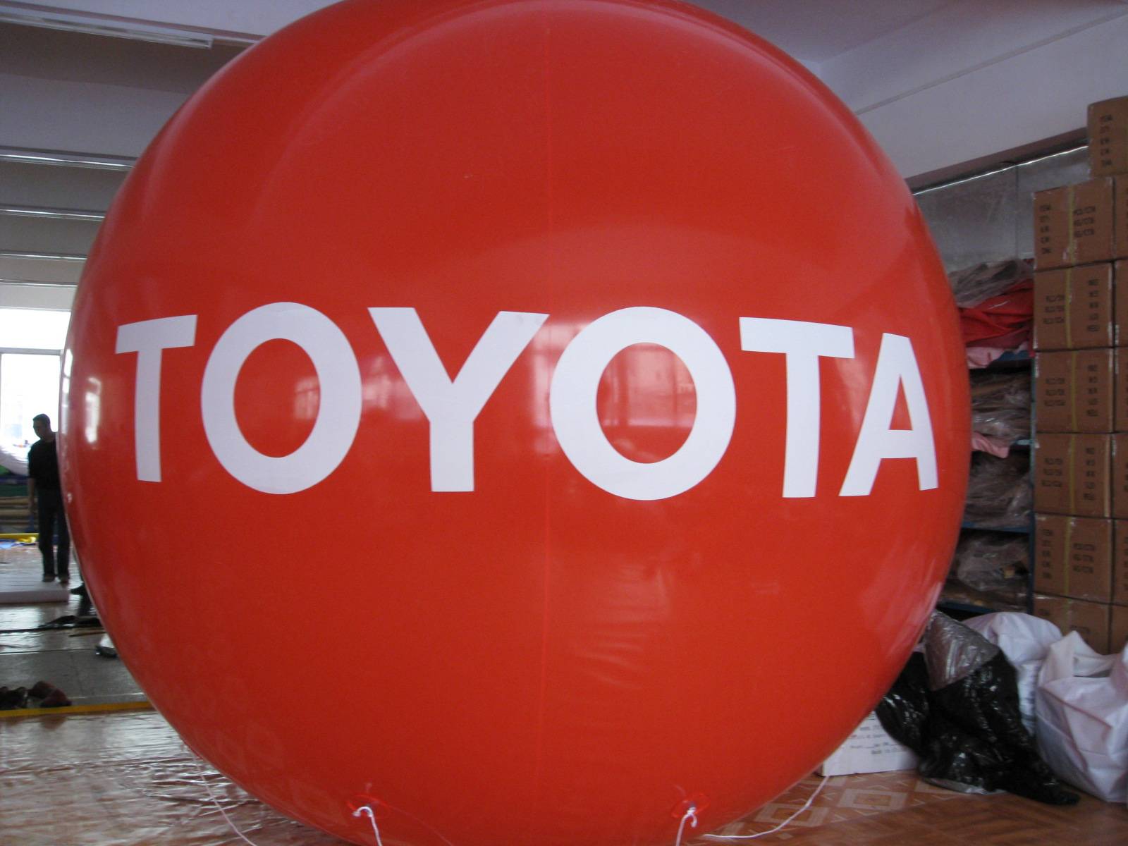 Customised Toyota Helium Balloon 1C Logo Printed On Two Side For Advertising Showing
