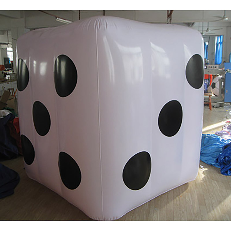 Customised Inflatable Giant Large PVC Cube With Internal Structure For Commercial Occasion