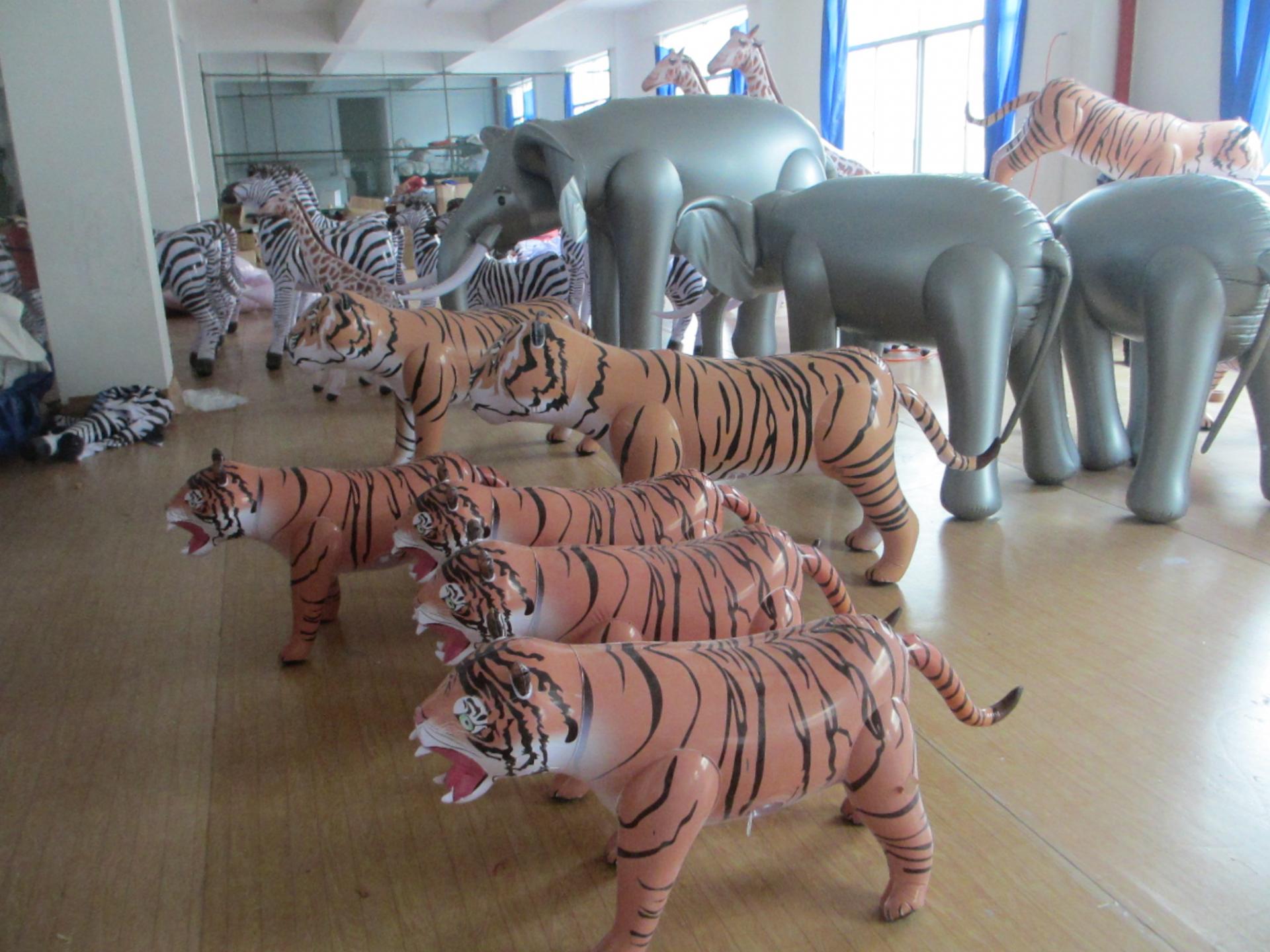 Customised Inflatable PVC Sealed Air Dorable Airblown Figures,Collection Tiger