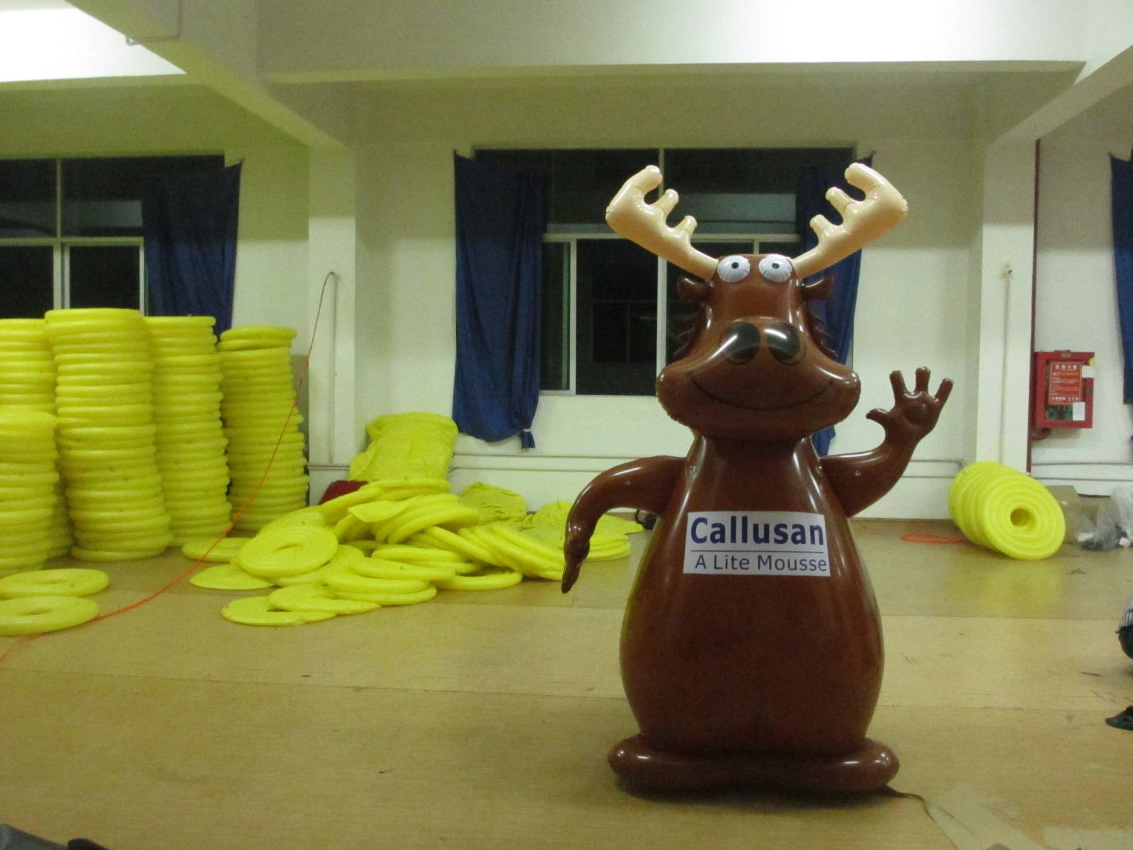 Customised Inflatable PVC Large Moose Replics Inflate With Air, Helium Or Fill With Water