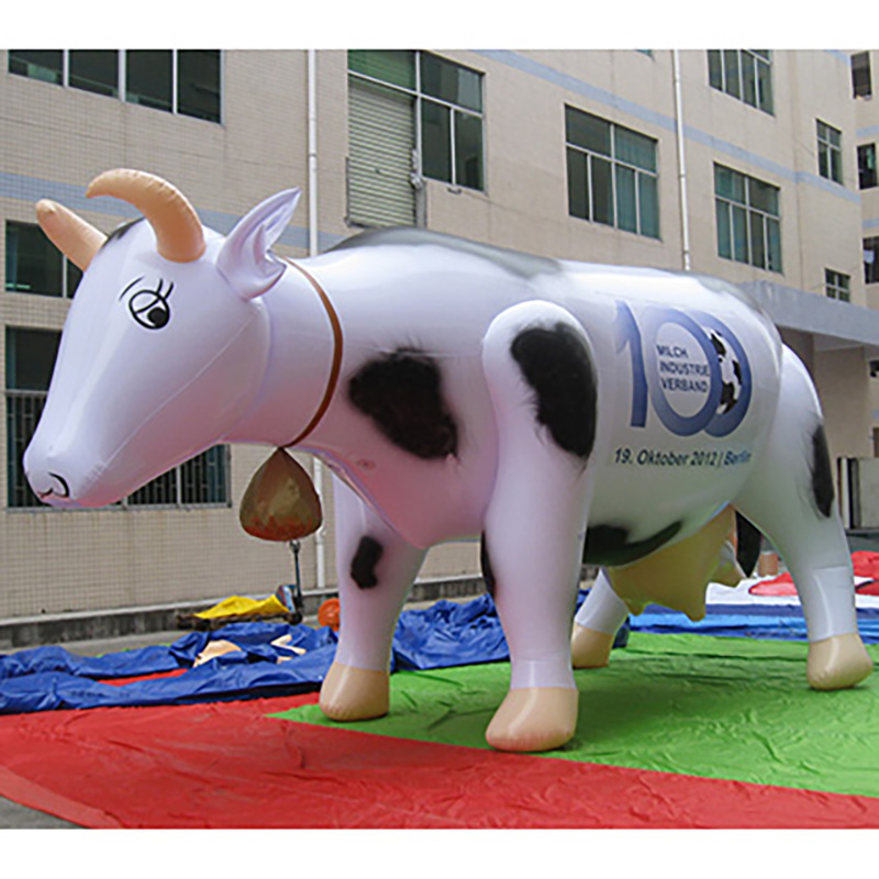 Customised Inflatable PVC Sealed Airtight Giant Large Cow For Advertising, Trade Showing