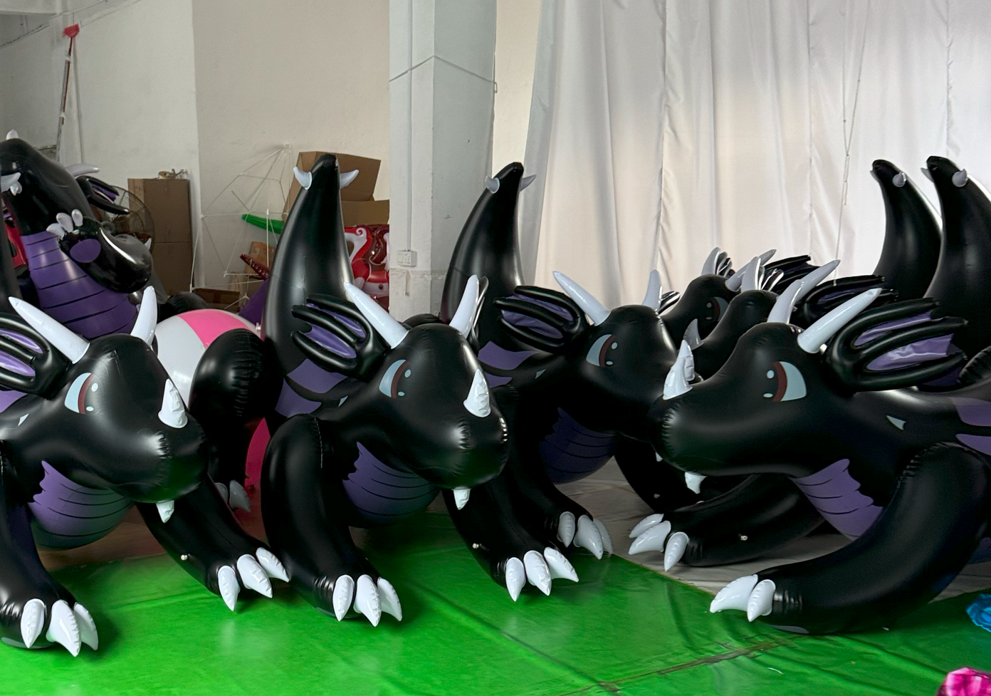inflatable dragon cartoon Figures toys gifts Great Party Decoration on house countr yard