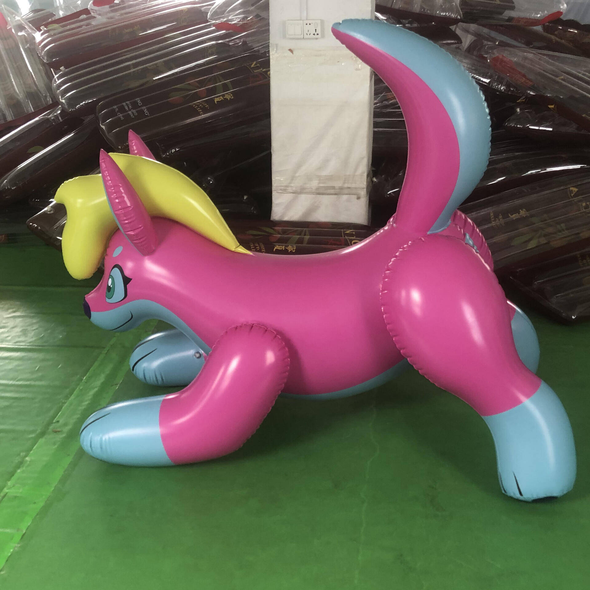 Customised Inflatable Dorable Airblow Giant Pink Figures Husky Dog For Decrations