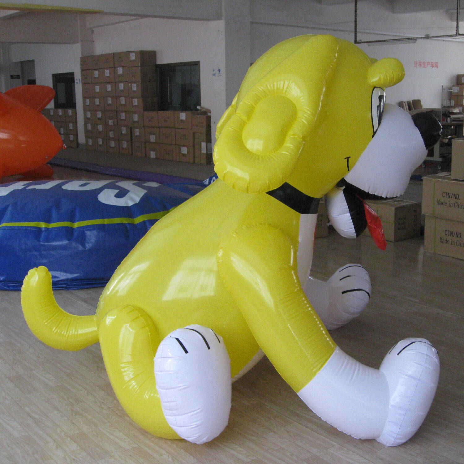 Customised PVC Inflatable Giant Large Huge Dog Inflate With Air, Helium Or Water For Advertising