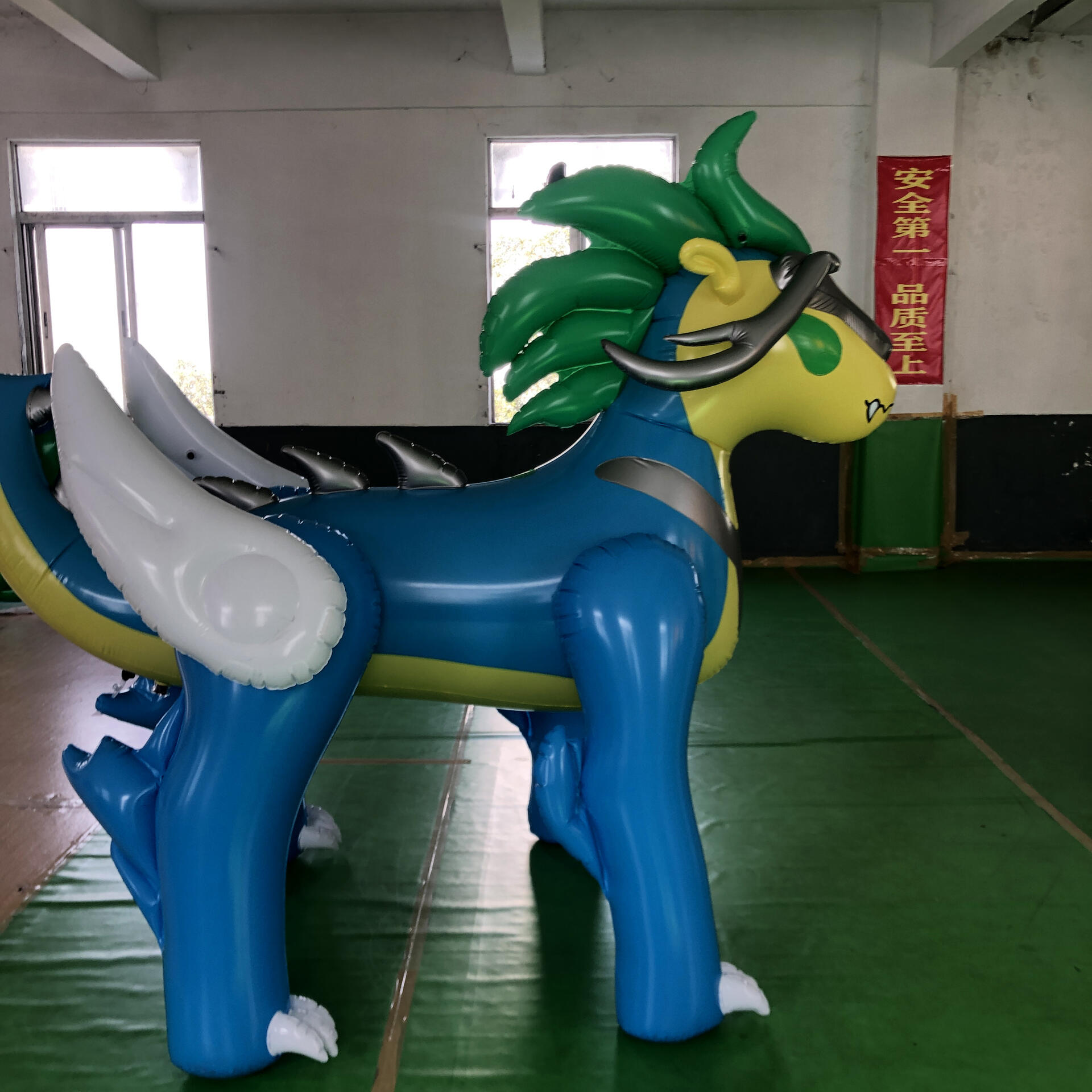 Inflatable Airtight Customised Blue Animal Cartoon Character Model Standing