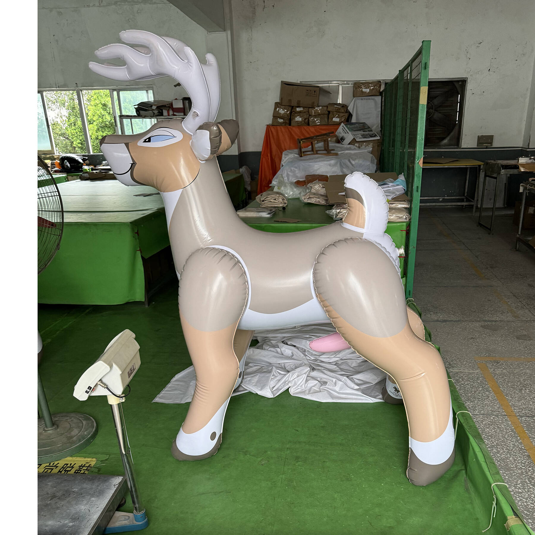 Customized Inflatable Dorable Airtight Sealed Realistic Figure Male Elk Reindeer