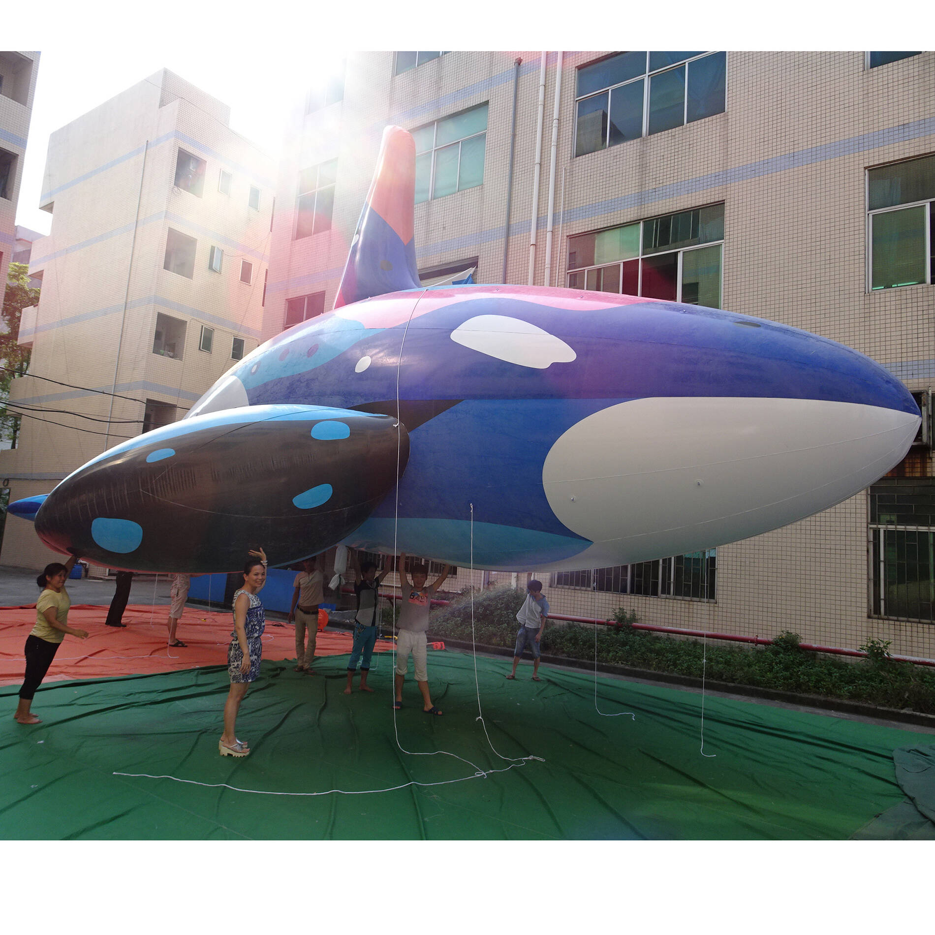 Customised 15M Inflatable Giant Helium Whale Flying On The Air For Advertising