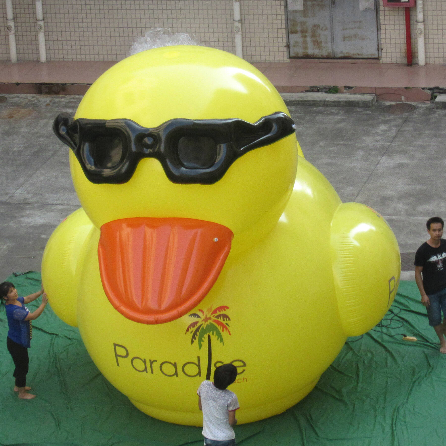 Inflatable giant heavy duck chicken